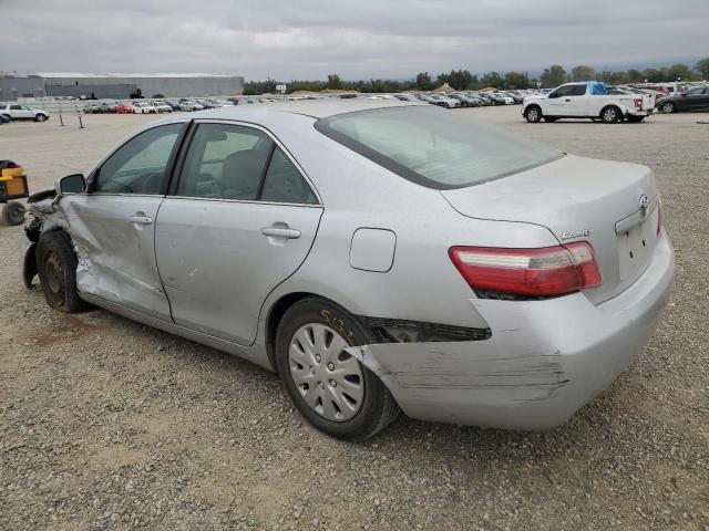 4T1BE46K57U688554 - 2007 TOYOTA CAMRY CE SILVER photo 2