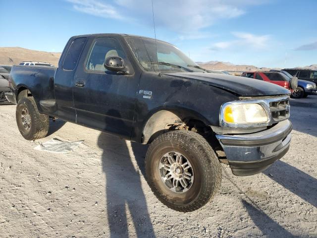 1FTZX0766WKB00436 - 1998 FORD F150 BLACK photo 4