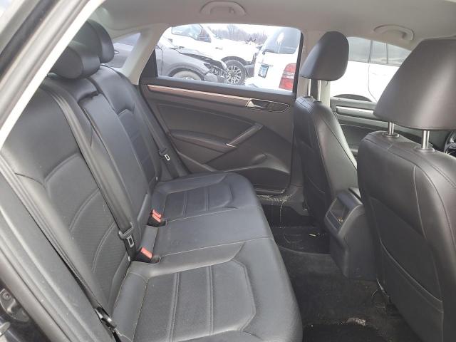 1VWDT7A37HC077921 - 2017 VOLKSWAGEN PASSAT R-LINE Schwarz Foto 10