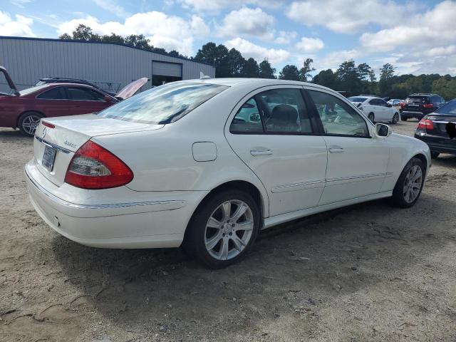WDBUF87X09B378109 - 2009 MERCEDES-BENZ E 350 4MATIC WHITE photo 3
