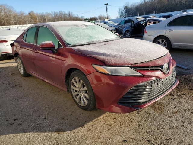 4T1B11HK2JU532499 - 2018 TOYOTA CAMRY L BURGUNDY photo 4