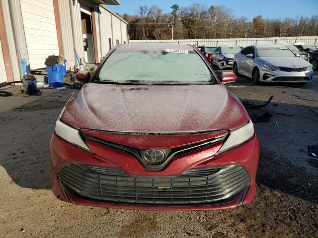 4T1B11HK2JU532499 - 2018 TOYOTA CAMRY L BURGUNDY photo 5