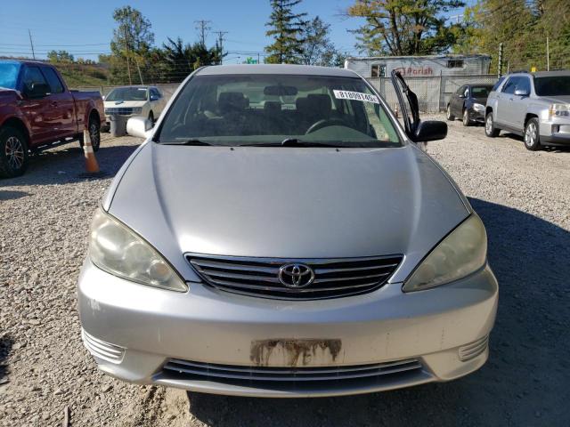 4T1BE32K95U584680 - 2005 TOYOTA CAMRY LE SILVER photo 5