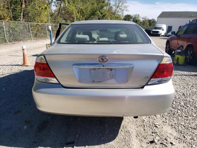 4T1BE32K95U584680 - 2005 TOYOTA CAMRY LE SILVER photo 6