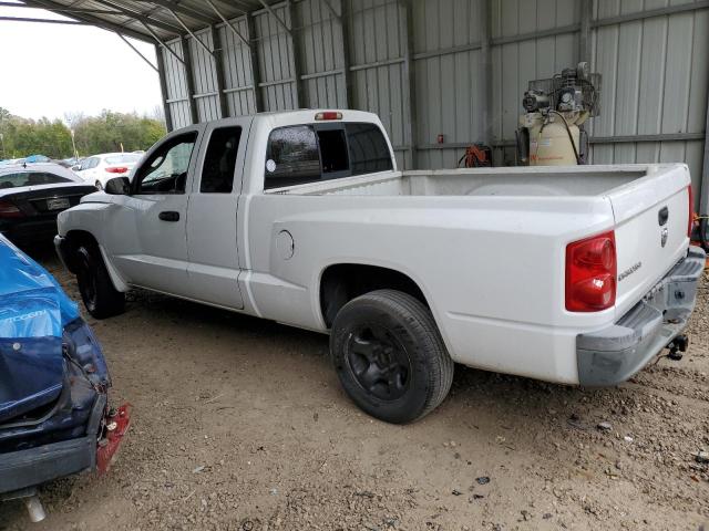 1D7HE22K05S223719 - 2005 DODGE DAKOTA ST WHITE photo 2