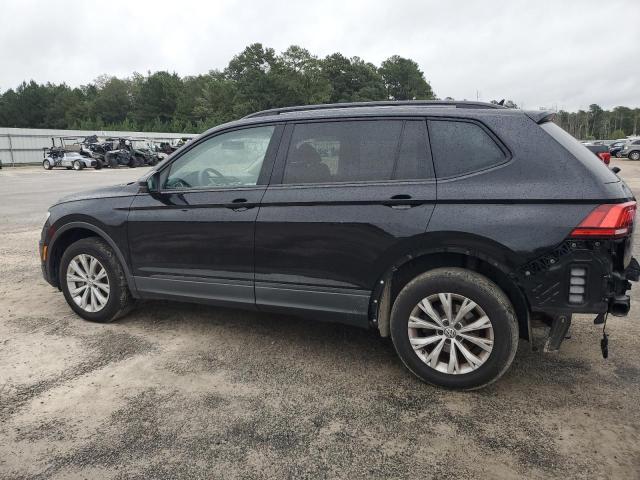 3VV1B7AX1LM080396 - 2020 VOLKSWAGEN TIGUAN S Schwarz Foto 2