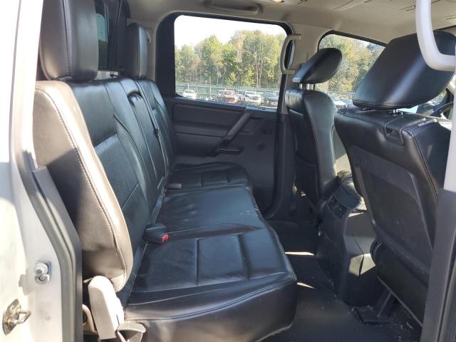 1N6AA0EC2CN300356 - 2012 NISSAN TITAN S SILVER photo 10