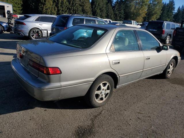 4T1BG22K6VU069642 - 1997 TOYOTA CAMRY CE 灰色 照片 3