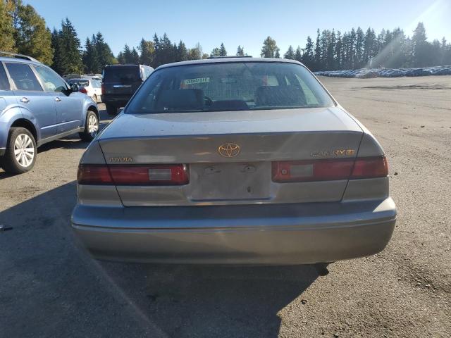4T1BG22K6VU069642 - 1997 TOYOTA CAMRY CE 灰色 照片 6