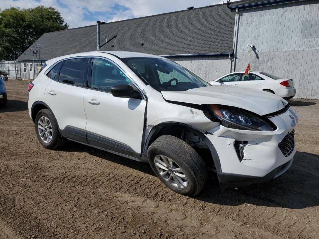 1FMCU9G60NUB97974 - 2022 FORD ESCAPE SE WHITE photo 4