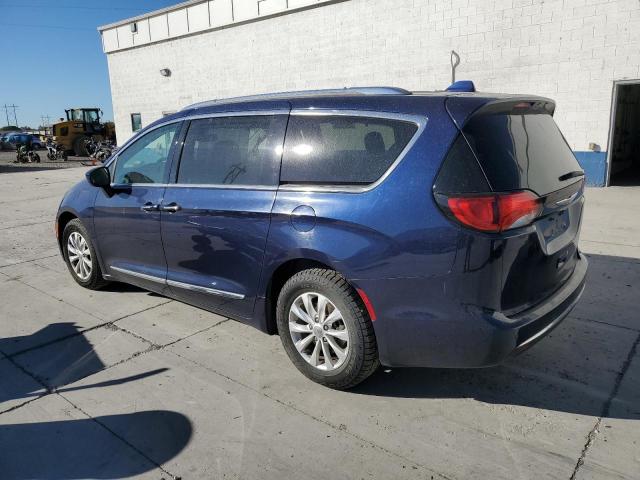2C4RC1BG8JR316932 - 2018 CHRYSLER PACIFICA TOURING L BLUE photo 2