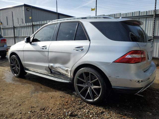 4JGDA5HB6FA470419 - 2015 MERCEDES-BENZ ML 350 4MATIC SILVER photo 2