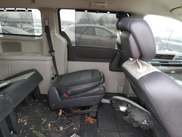 2A4RR5D17AR298688 - 2010 CHRYSLER TOWN & COU TOURING SILVER photo 11