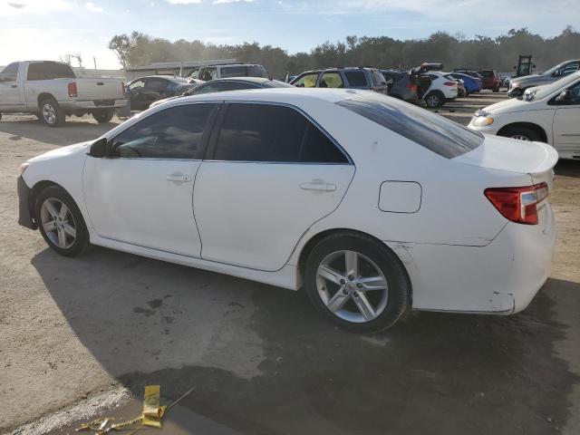 4T1BF1FK5DU675617 - 2013 TOYOTA CAMRY L WHITE photo 2