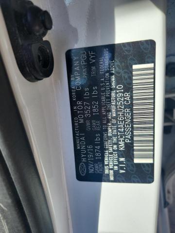 KMHCT4AE6HU252910 - 2017 HYUNDAI ACCENT SE WHITE photo 12