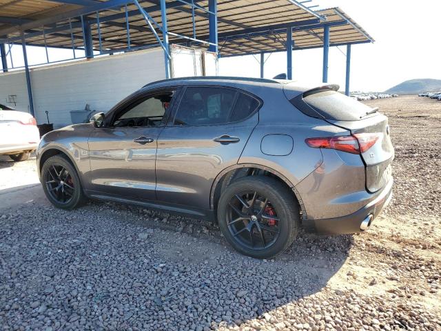 ZASFAKNNXJ7B99839 - 2018 ALFA ROMEO STELVIO TI SPORT GRAY photo 2