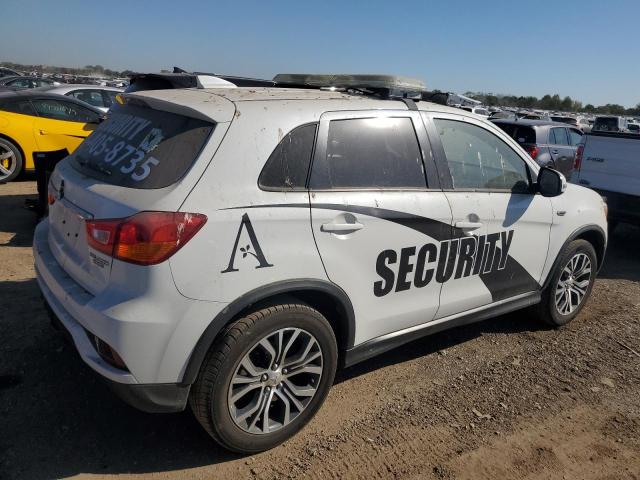 JA4AP3AU3JZ015151 - 2018 MITSUBISHI OUTLANDER ES თეთრი ფოტო 3