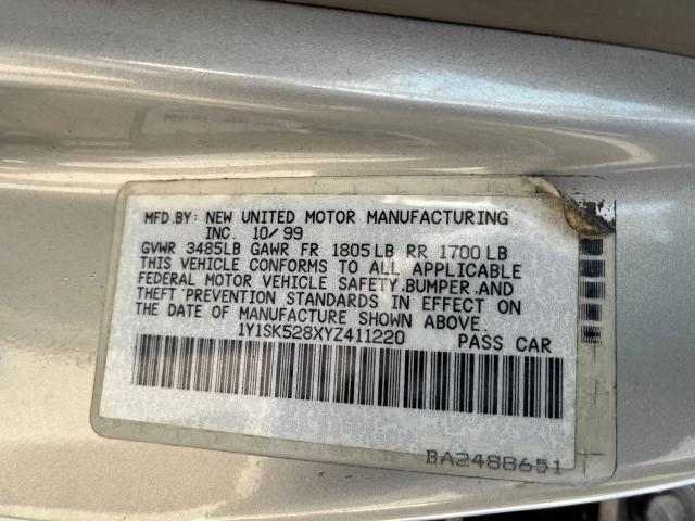 1Y1SK528XYZ411220 - 2000 CHEVROLET GEO PRIZM BASE SILVER photo 10