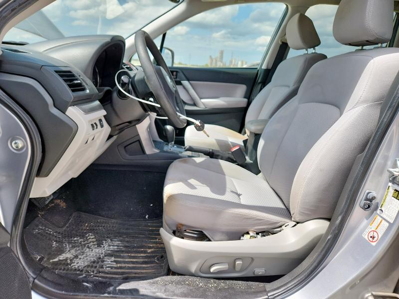 JF2SJAFC4FH570009 - 2015 SUBARU FORESTER 2.5I PREMIUM SILVER photo 7