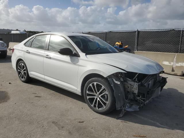 3VWBM7BU0RM034338 - 2024 VOLKSWAGEN JETTA SPORT 白色 照片 4