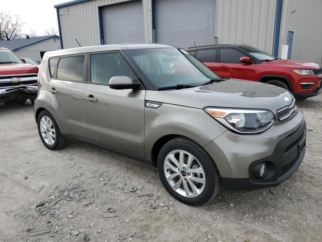 KNDJP3A5XJ7570463 - 2018 KIA SOUL + CHARCOAL photo 4