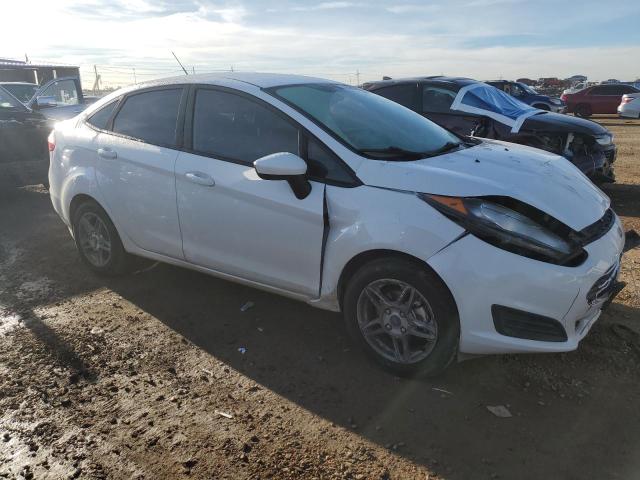 3FADP4BJ4KM127737 - 2019 FORD FIESTA SE Blanc photo 4