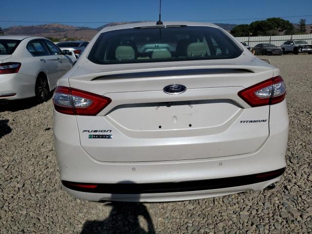 3FA6P0SU5GR125386 - 2016 FORD FUSION TITANIUM PHEV WHITE photo 6