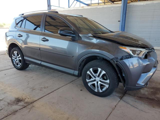 JTMBFREV9GJ089782 - 2016 TOYOTA RAV4 LE 灰色 照片 4