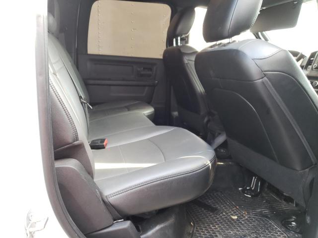 3C7WRNFL3NG342983 - 2022 RAM 5500 Weiß Foto 10