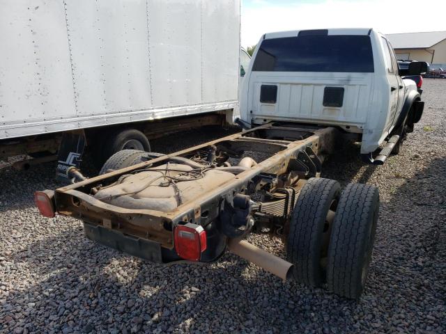 3C7WRNFL3NG342983 - 2022 RAM 5500 Weiß Foto 3