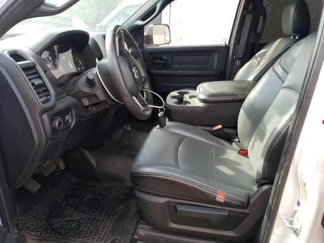 3C7WRNFL3NG342983 - 2022 RAM 5500 Weiß Foto 7