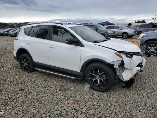 JTMNFREV1GD083292 - 2016 TOYOTA RAV4 SE WHITE photo 4