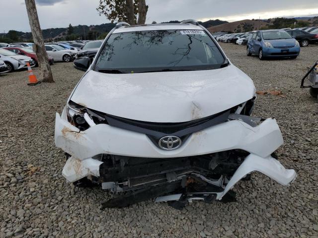JTMNFREV1GD083292 - 2016 TOYOTA RAV4 SE WHITE photo 5