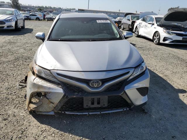 4T1K61AK5LU945550 - 2020 TOYOTA CAMRY XSE SILVER photo 5