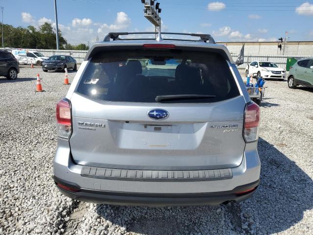 JF2SJAEC0HH512922 - 2017 SUBARU FORESTER 2.5I PREMIUM 银色 照片 6