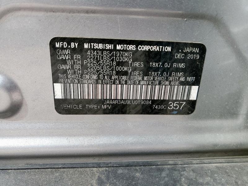 JA4AR3AU9LU019084 - 2020 MITSUBISHI OUTLANDER ES Արծաթագույն լուսանկար 13