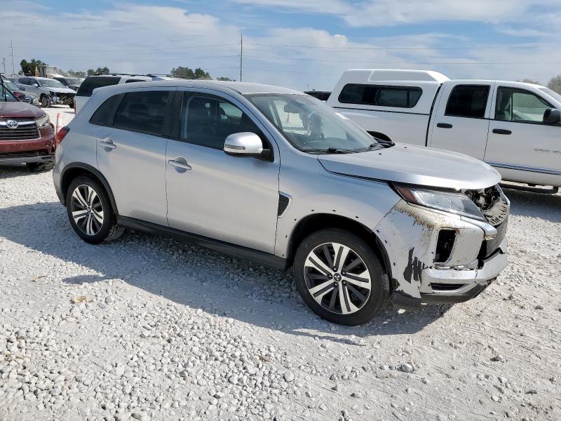 JA4AR3AU9LU019084 - 2020 MITSUBISHI OUTLANDER ES Արծաթագույն լուսանկար 4