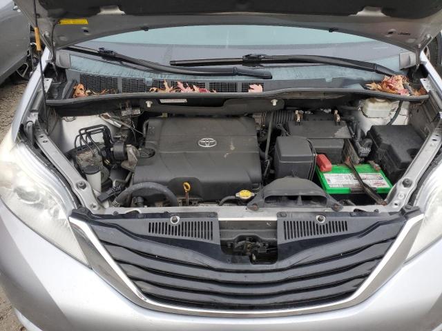 5TDKK3DC4CS249427 - 2012 TOYOTA SIENNA LE SILVER photo 11