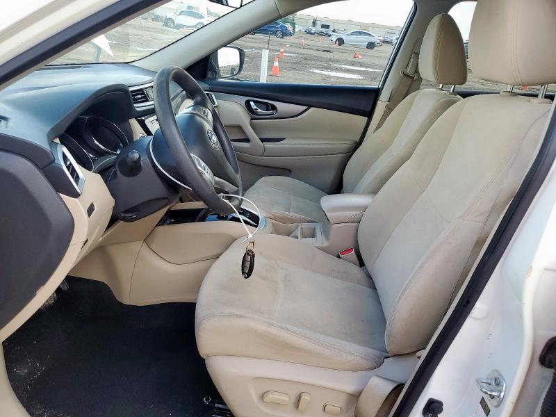 KNMAT2MTXGP607715 - 2016 NISSAN ROGUE S თეთრი ფოტო 7