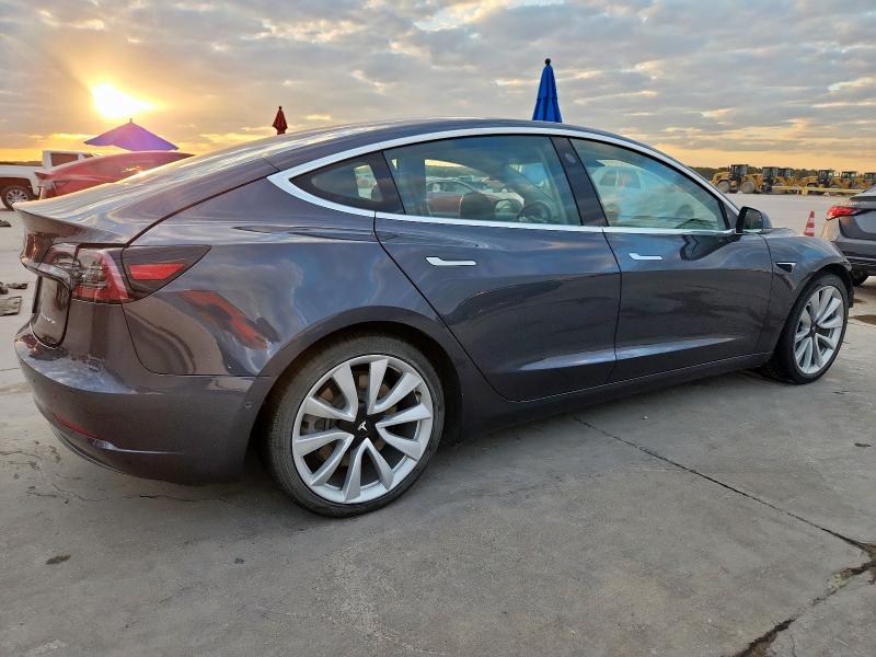 5YJ3E1EB2KF194694 - 2019 TESLA MODEL 3 Մոխրագույն լուսանկար 3