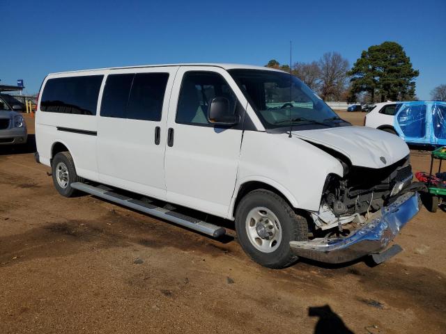 1GAZG1FG2B1139534 - 2011 CHEVROLET EXPRESS G3 LT WHITE photo 4