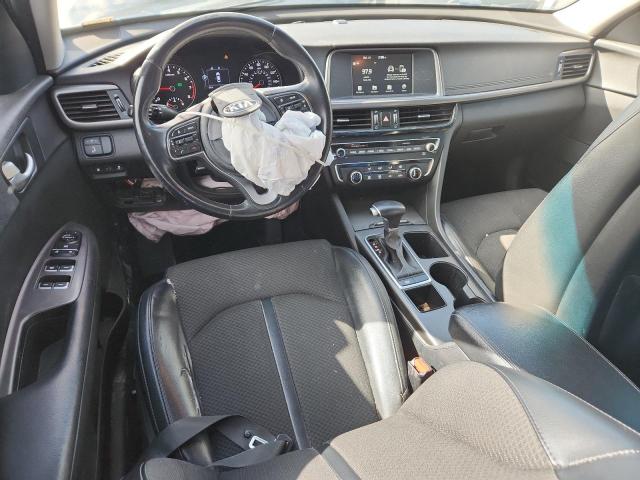 5XXGT4L32JG255560 - 2018 KIA OPTIMA LX BLACK photo 8