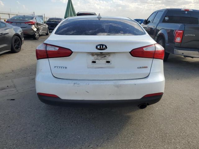 KNAFZ4A8XF5361255 - 2015 KIA FORTE EX თეთრი ფოტო 6