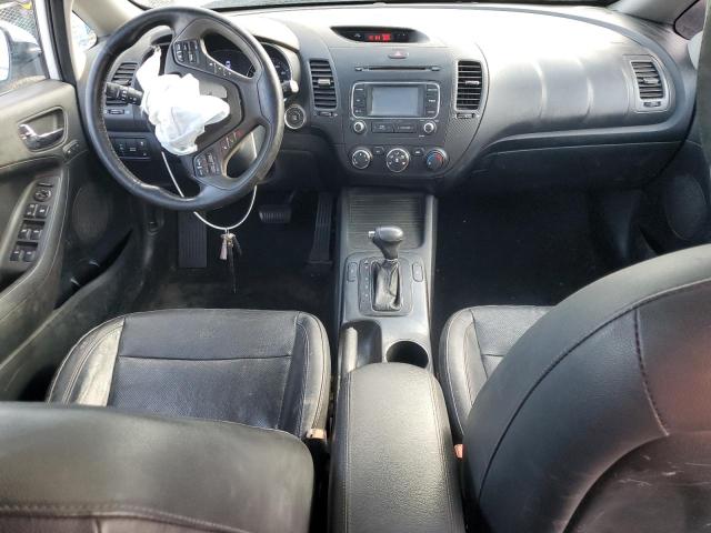 KNAFZ4A8XF5361255 - 2015 KIA FORTE EX თეთრი ფოტო 8