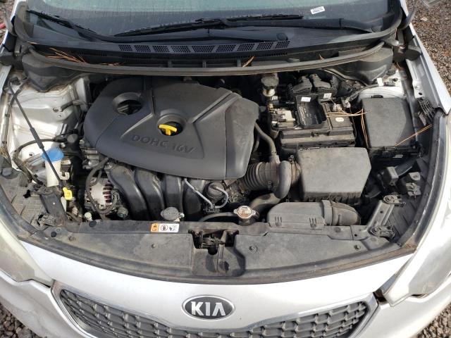 KNAFK4A63G5507418 - 2016 KIA FORTE LX SILVER photo 11