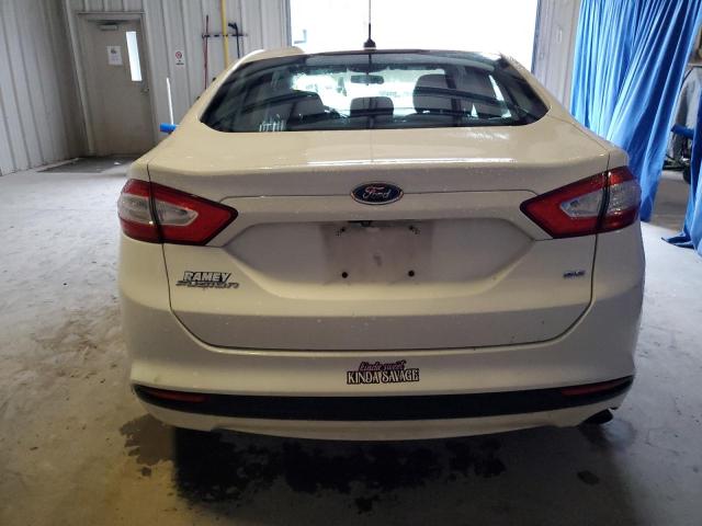 3FA6P0H76FR238425 - 2015 FORD FUSION SE WHITE photo 6