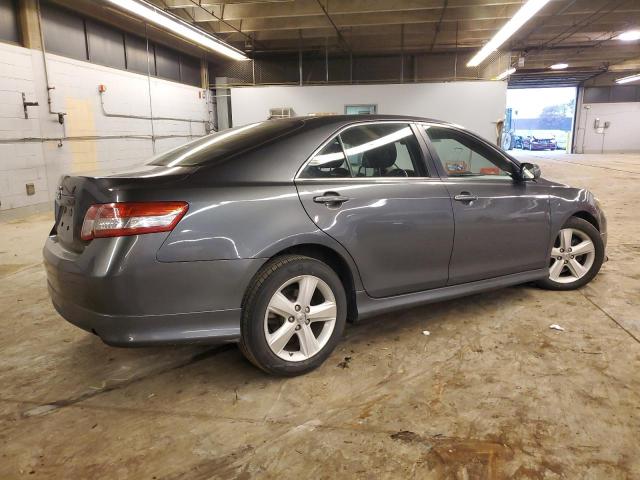 4T1BF3EK2AU048558 - 2010 TOYOTA CAMRY BASE GRAY photo 3