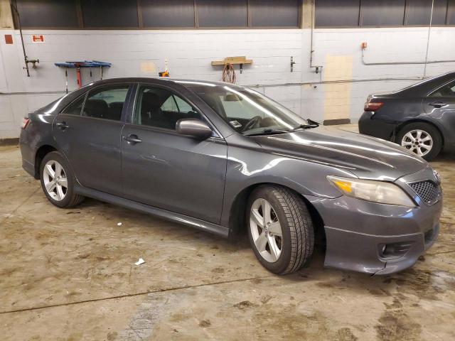 4T1BF3EK2AU048558 - 2010 TOYOTA CAMRY BASE GRAY photo 4