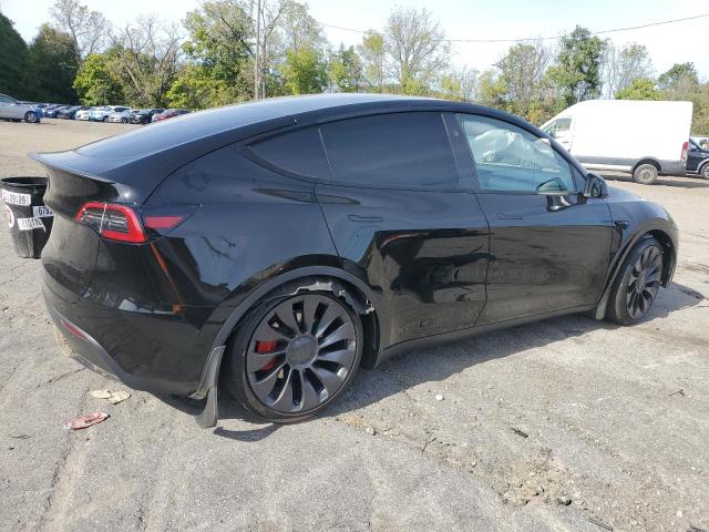 7SAYGDEFXRA303451 - 2024 TESLA MODEL Y BLACK photo 3