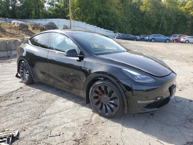 7SAYGDEFXRA303451 - 2024 TESLA MODEL Y BLACK photo 4